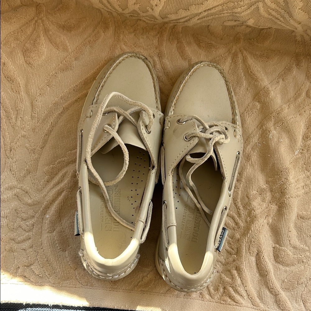 Women's Cream Leather Loafers